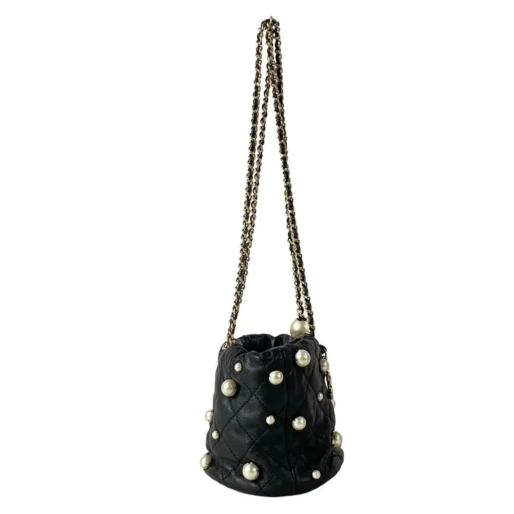 Chanel Matelasse Shoulder Bag AS2518